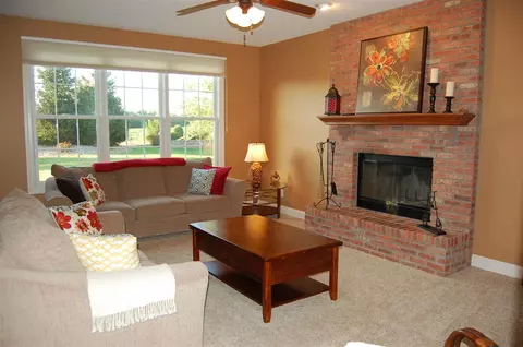 2015 W Liams Way, Dunlap, IL 61525 photo 8