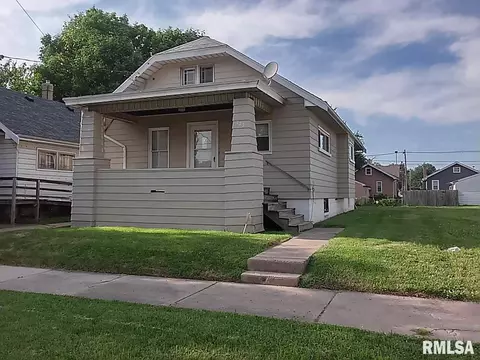 723 E Thrush Ave, Peoria, IL 61603 photo 2