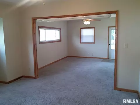 723 E Thrush Ave, Peoria, IL 61603 photo 7