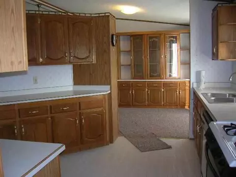 280 Emerson Rd, Macomb, IL 61455 photo 9