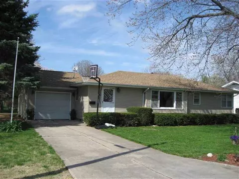 1106 Bobby Ave, Macomb, IL 61455 photo 1