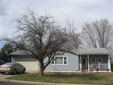 1300 Rebecca, Macomb, IL 61455 photo 2