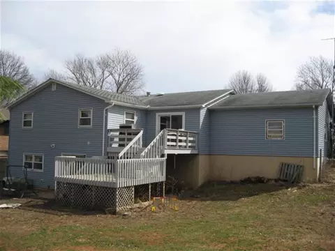 1300 Rebecca, Macomb, IL 61455 photo 3