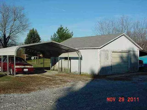 400 E Grove St, Table Grove, IL 61482 photo 20