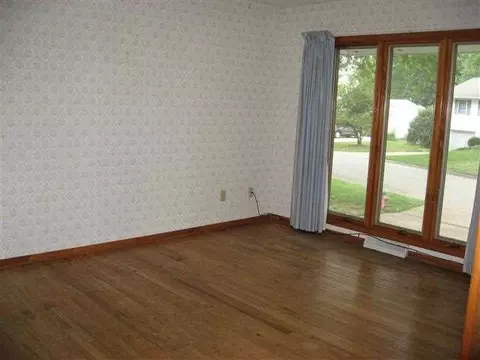 438 Summers Dr, Macomb, IL 61455 photo 8