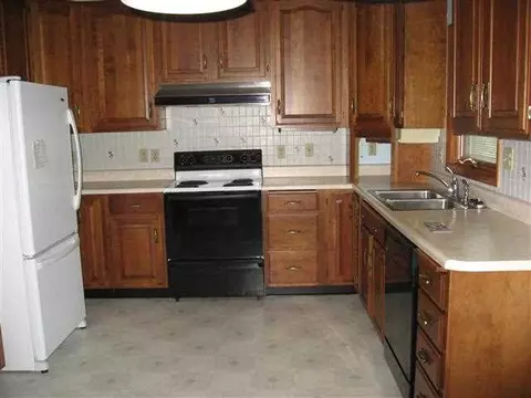 438 Summers Dr, Macomb, IL 61455 photo 12