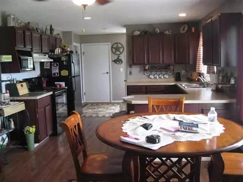 700 Beaumont Rd, Macomb, IL 61455 photo 6