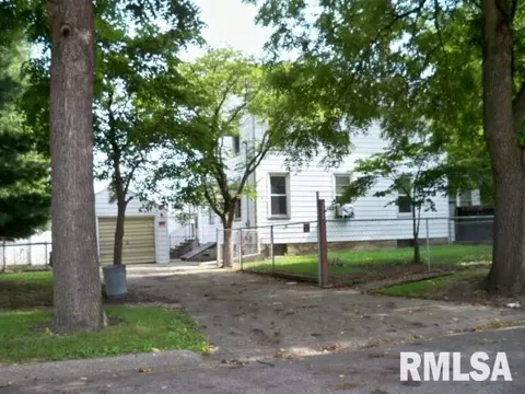 224 N 3rd, Canton, IL 61520 photo 3