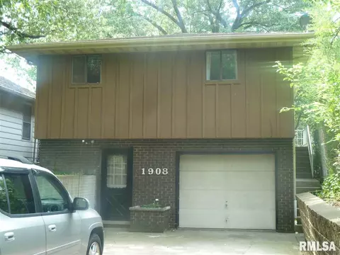 1908 E Knox, Peoria, IL 61614 photo 1