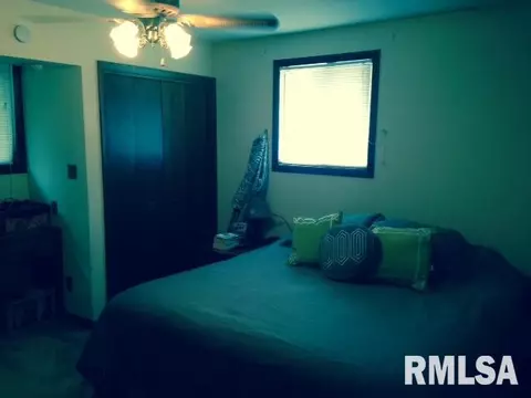 1908 E Knox, Peoria, IL 61614 photo 12