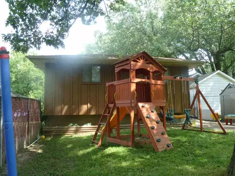 1908 E Knox, Peoria, IL 61614 photo 22