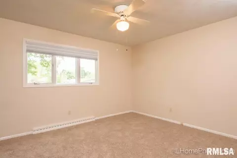 120 Pieper Cir, Delavan, IL 61734 photo 18