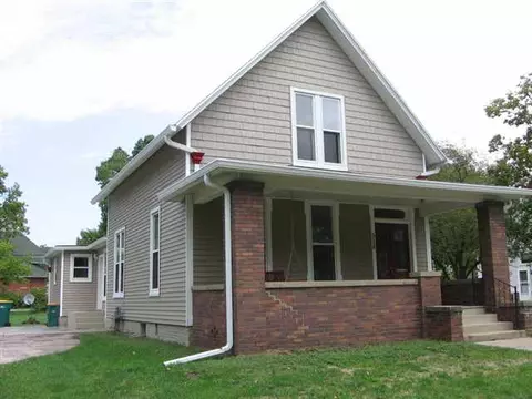 518 E Washington St, Macomb, IL 61455 photo 3