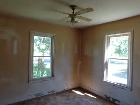 113 N 2nd St, Dunlap, IL 61525 photo 6