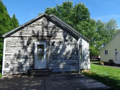 113 N 2nd St, Dunlap, IL 61525 photo 9