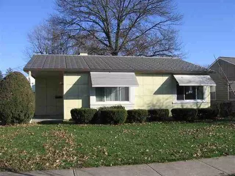 309 S Edwards Rd, Macomb, IL 61455 photo 1