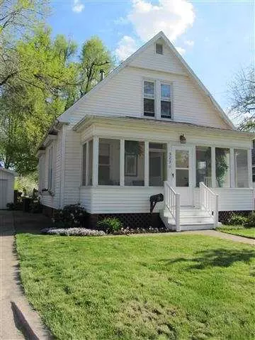323 W Mcdonough St, Macomb, IL 61455 photo 1