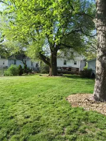 323 W Mcdonough St, Macomb, IL 61455 photo 6