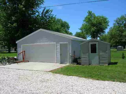 1021 E Ash St, Macomb, IL 61455 photo 12