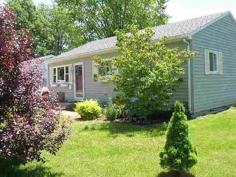 1021 E Ash St, Macomb, IL 61455 photo 10