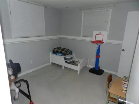 112 Doe Run, Macomb, IL 61455 photo 11