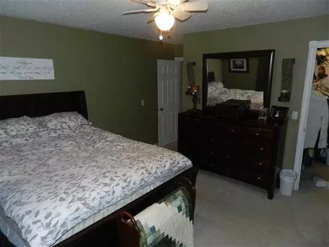 112 Doe Run, Macomb, IL 61455 photo 13
