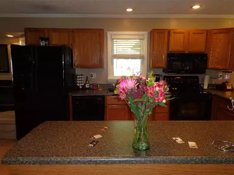 2 Hickory Bow, Macomb, IL 61455 photo 4