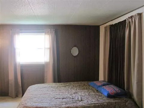 124 James Dr, Macomb, IL 61455 photo 8