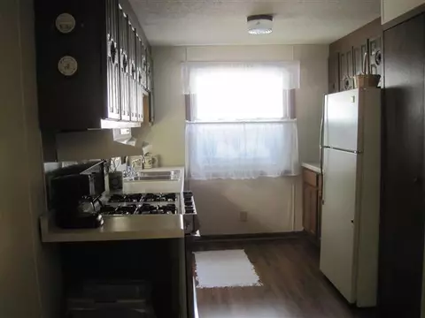 124 James Dr, Macomb, IL 61455 photo 4
