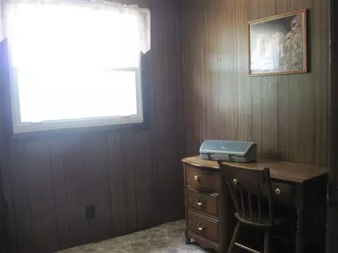 124 James Dr, Macomb, IL 61455 photo 5