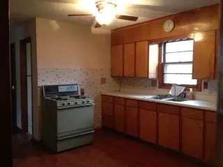 712 S Albert St, Macomb, IL 61455 photo 3