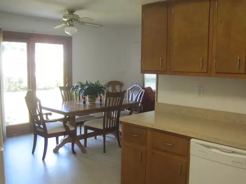 1112 Bobby Ave, Macomb, IL 61455 photo 8