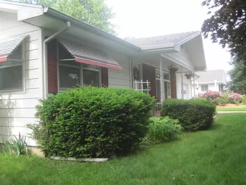 1112 Bobby Ave, Macomb, IL 61455 photo 4