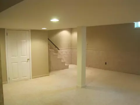 155 Arlington Dr, Macomb, IL 61455 photo 14