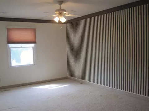 155 Arlington Dr, Macomb, IL 61455 photo 8
