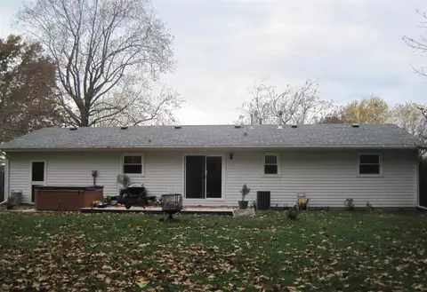 925 Jamie Ln, Macomb, IL 61455 photo 13