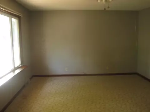 1297 Rebecca Ln, Macomb, IL 61455 photo 6