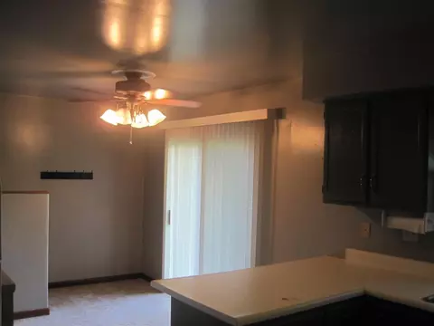 1297 Rebecca Ln, Macomb, IL 61455 photo 9