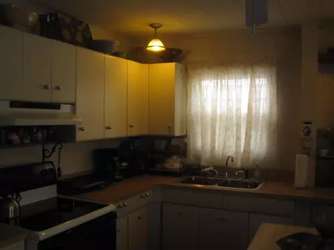 808 Bobby Ave, Macomb, IL 61455 photo 8