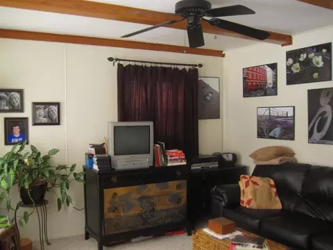808 Bobby Ave, Macomb, IL 61455 photo 3