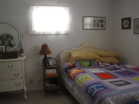 808 Bobby Ave, Macomb, IL 61455 photo 9
