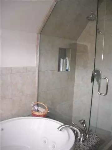 438 S Edwards St, Macomb, IL 61455 photo 9
