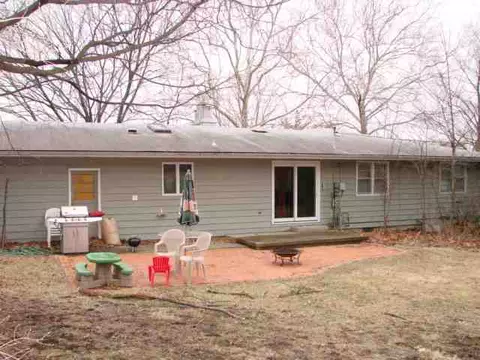 817 Orchard Dr, Macomb, IL 61455 photo 6