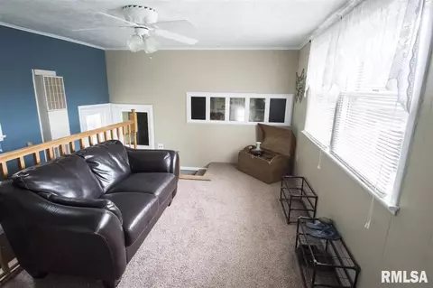 401 N Callender, Eureka, IL 61530 photo 14