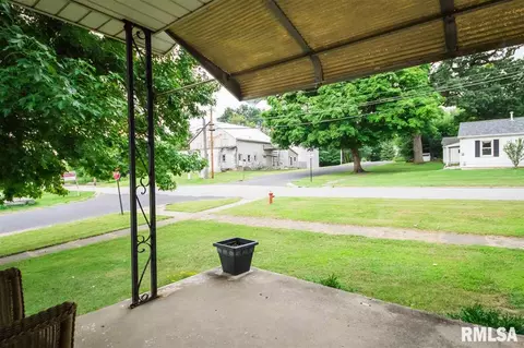 401 N Callender, Eureka, IL 61530 photo 31