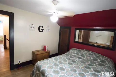 401 N Callender, Eureka, IL 61530 photo 29
