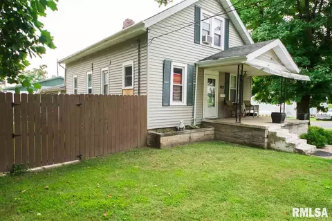 401 N Callender, Eureka, IL 61530 photo 6
