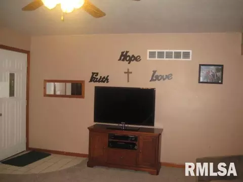 1004 Hampton Rd, Washington, IL 61571 photo 6