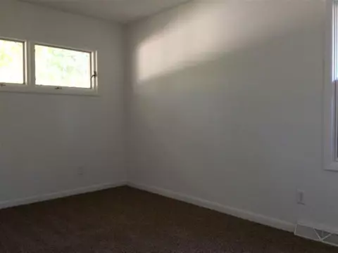 945 Memorial Dr, Macomb, IL 61455 photo 7