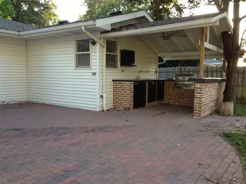 945 Memorial Dr, Macomb, IL 61455 photo 15